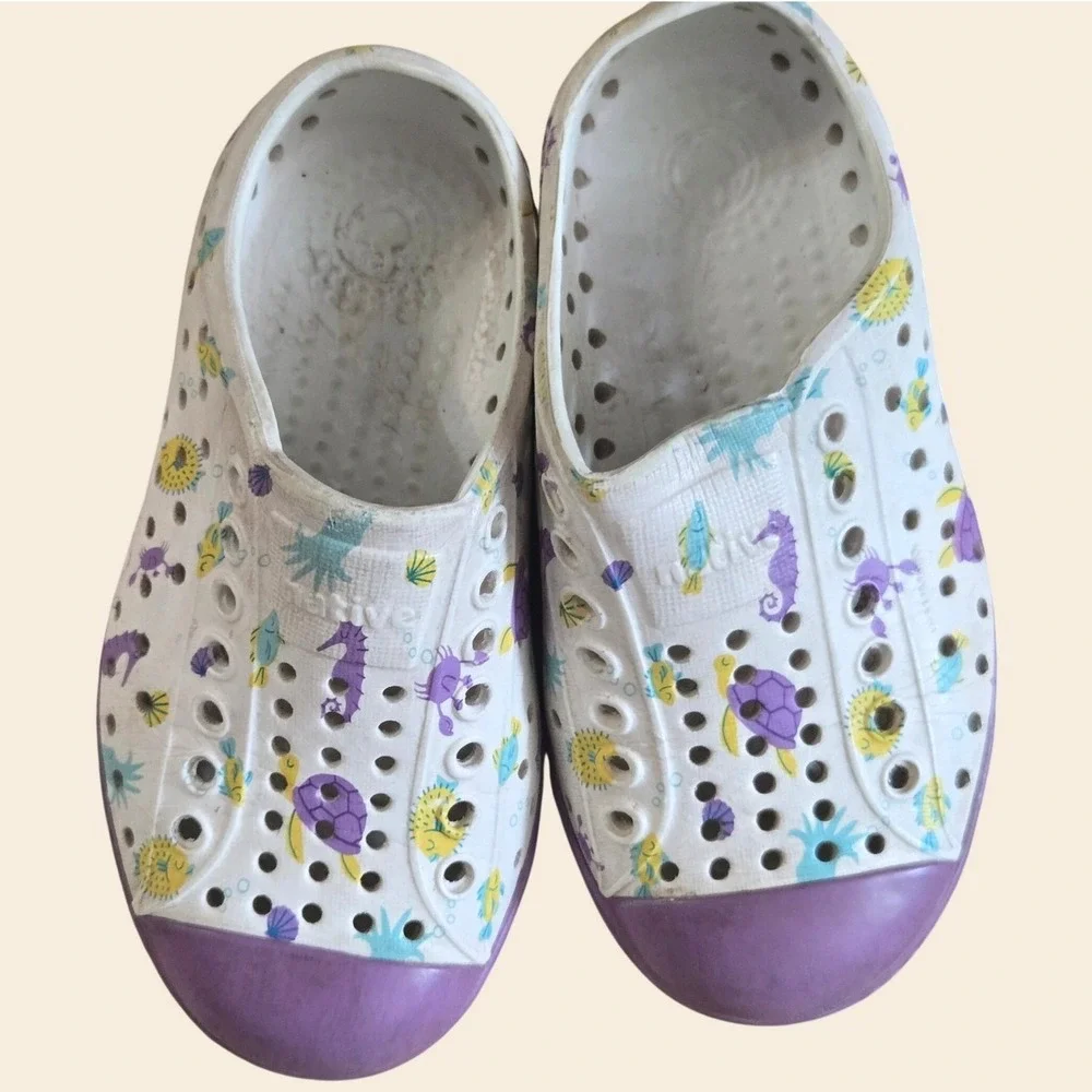 Native Jefferson Kids Sea Life Print Slip On Water Shoes White Purple C8